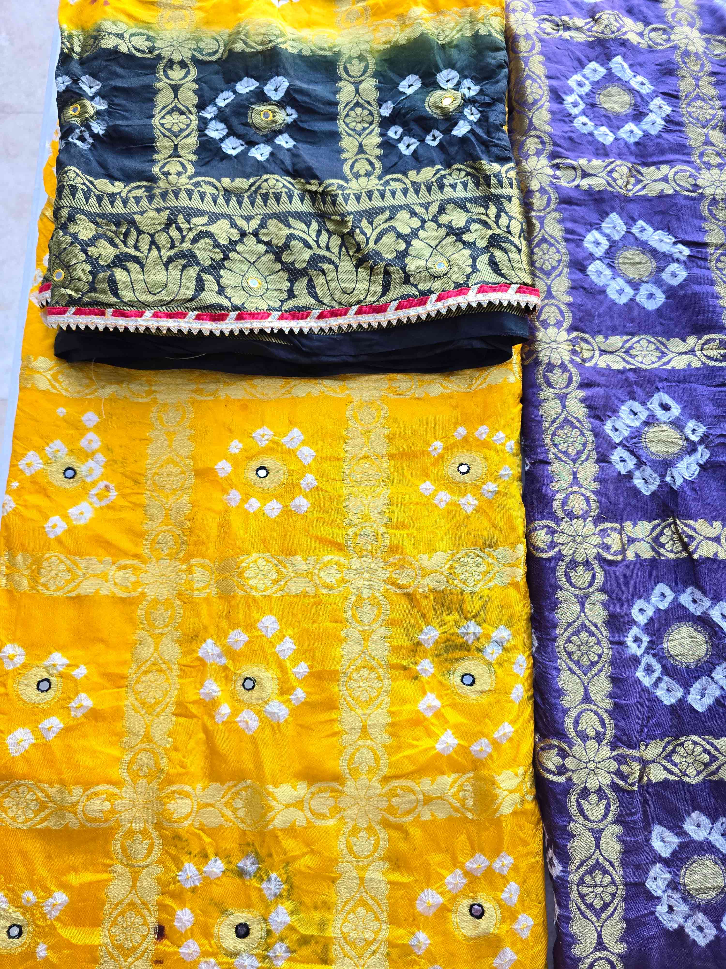 Simple Bandhani Chunri Sarees